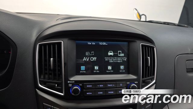 Hyundai Starex 2021 — photo 17