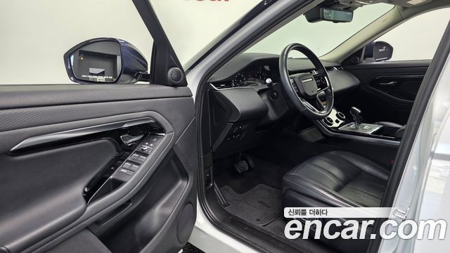 Land Rover Range Rover Evoque 2021 — photo 17