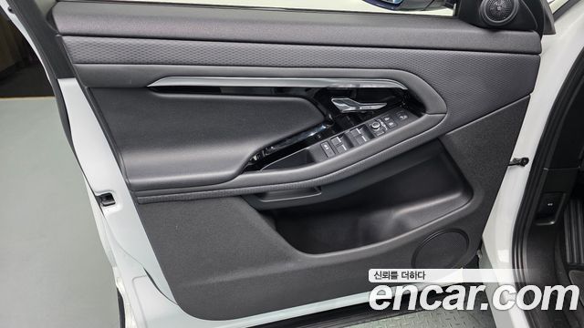 Land Rover Range Rover Evoque 2021 — photo 14