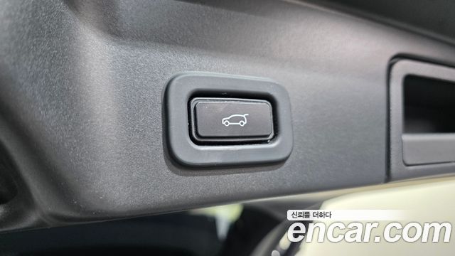 Land Rover Range Rover Evoque 2021 — photo 30