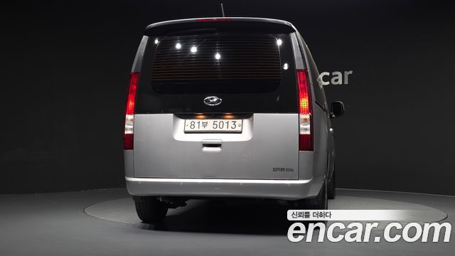 Hyundai Staria 2022 — photo 4