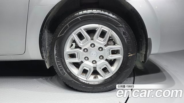 Hyundai Staria 2022 — photo 5