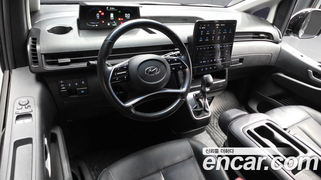 Hyundai Staria 2022 — photo 7