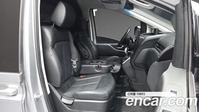 Hyundai Staria 2022 — photo 11