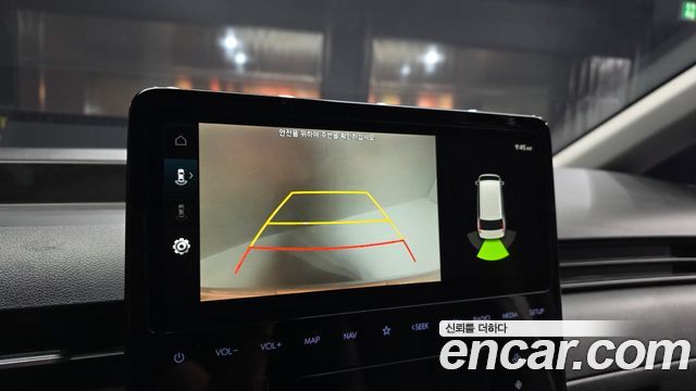 Hyundai Staria 2022 — photo 16