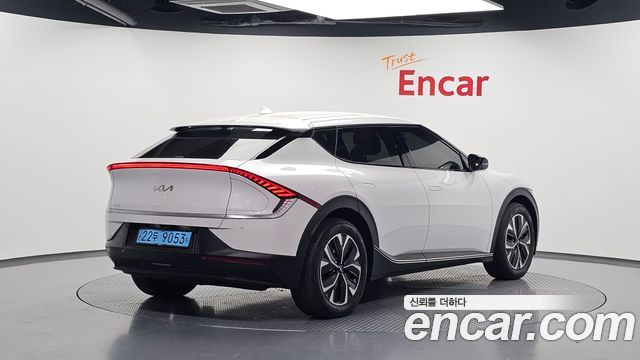 Kia EV6 2023 — photo 2