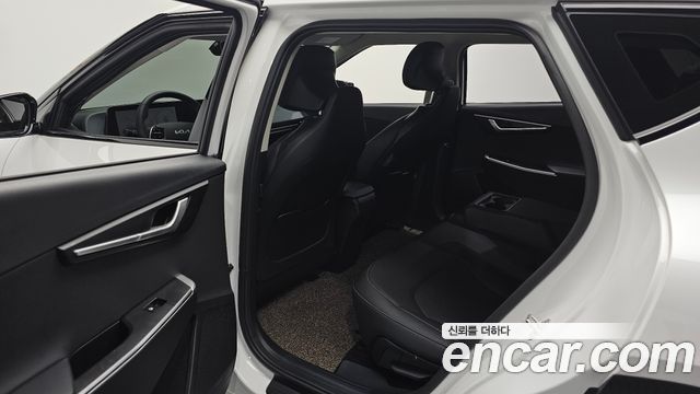 Kia EV6 2023 — photo 18
