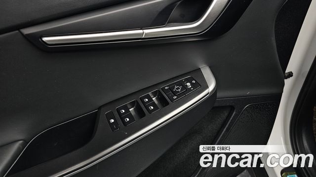 Kia EV6 2023 — photo 23