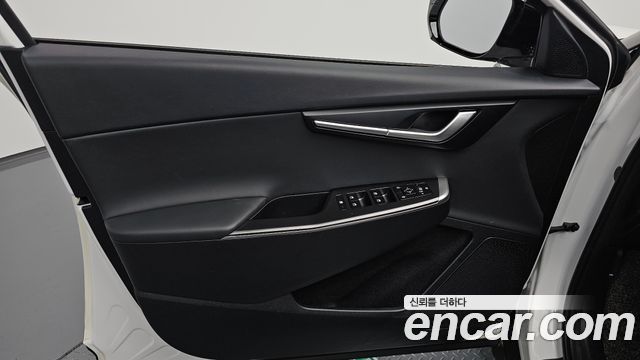 Kia EV6 2023 — photo 14