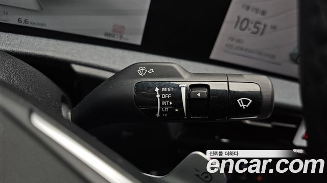 Kia EV6 2023 — photo 30
