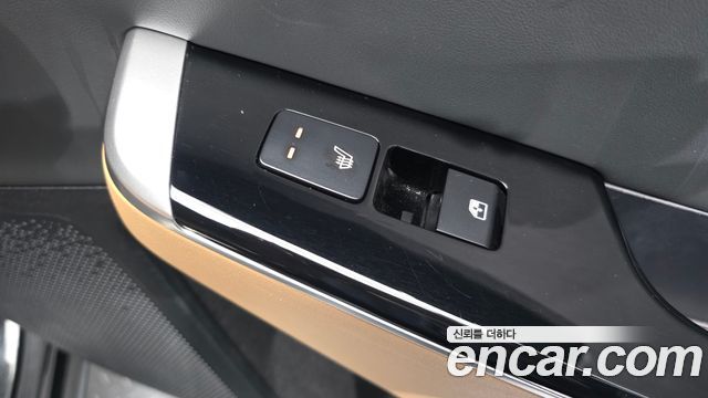 Kia EV6 2023 — photo 19