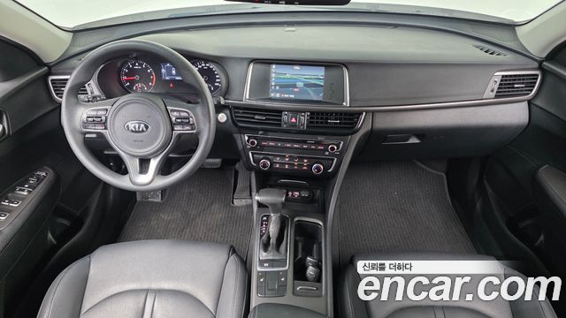 Kia K5 2018 — photo 10