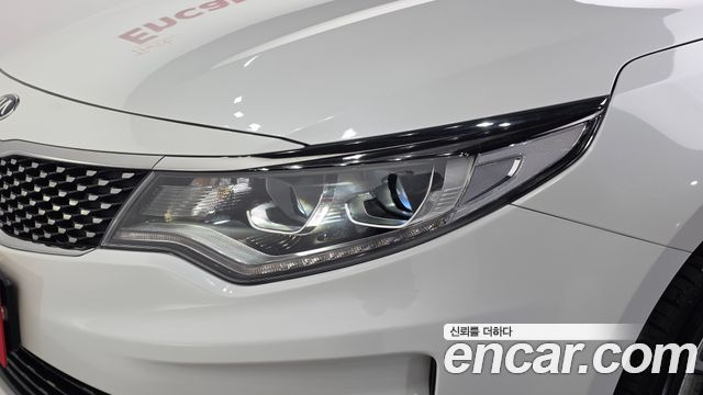 Kia K5 2018 — photo 8