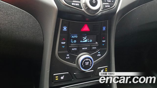 Hyundai AVANTE 2015 — photo 23
