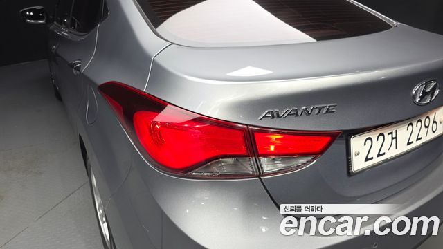 Hyundai AVANTE 2015 — photo 9