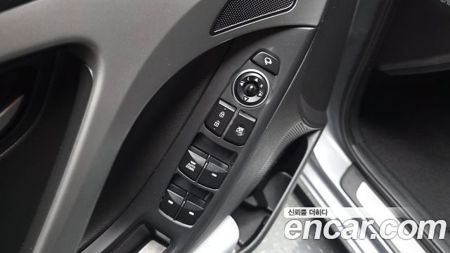 Hyundai AVANTE 2015 — photo 28