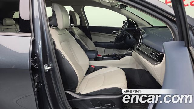Kia Sportage 2023 — photo 11