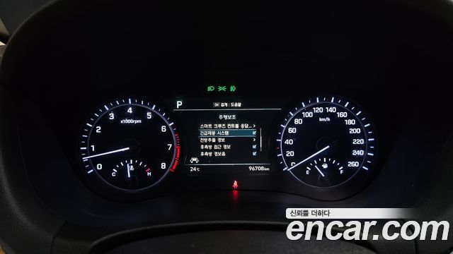 Genesis G80 2017 — photo 8
