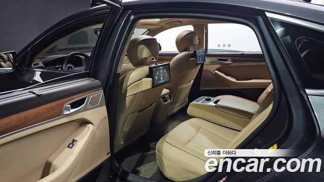 Genesis G80 2017 — photo 11