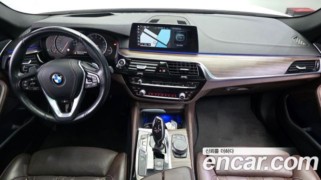 BMW 5-Series 2018 — photo 7