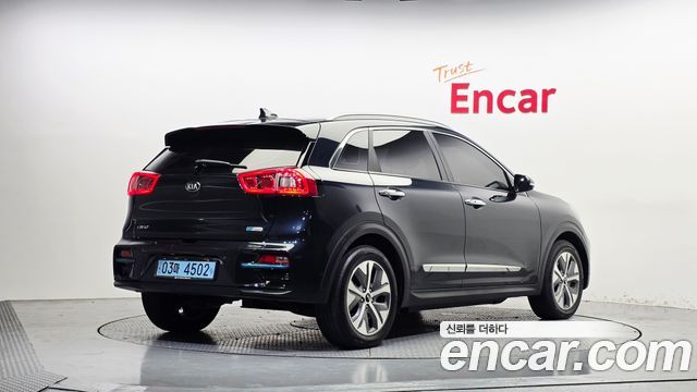 Kia Niro 2019 — photo 2