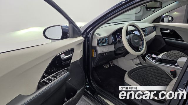 Kia Niro 2019 — photo 13