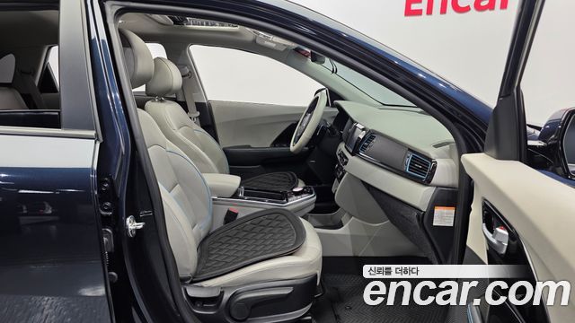 Kia Niro 2019 — photo 17