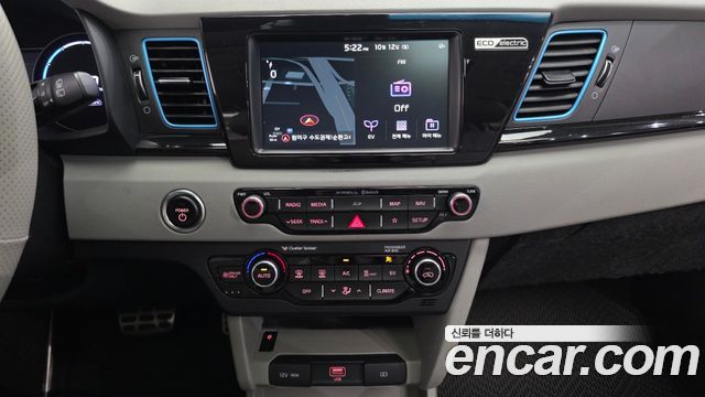 Kia Niro 2019 — photo 21
