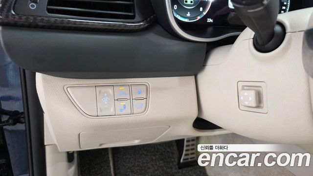 Genesis G70 2020 — photo 20