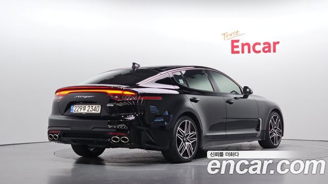 Kia Stinger 2021 — photo 2