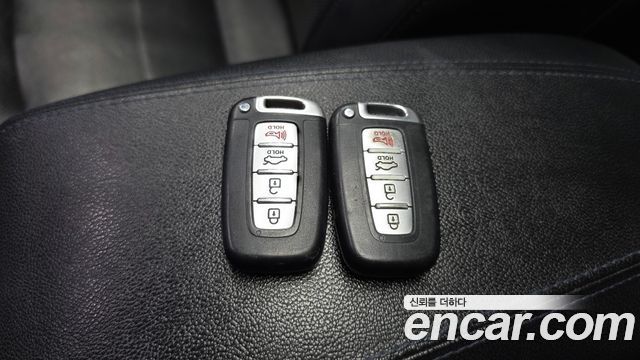 Hyundai Sonata 2012 — photo 32