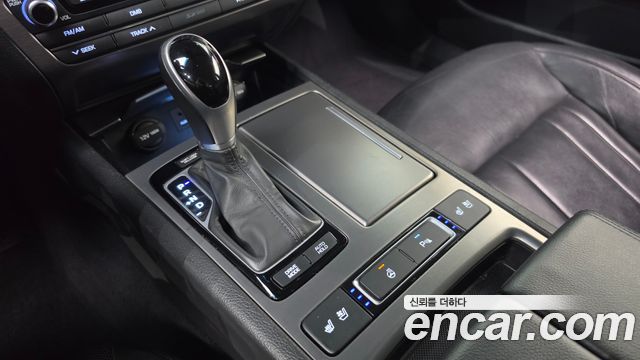 Hyundai Genesis 2016 — photo 12
