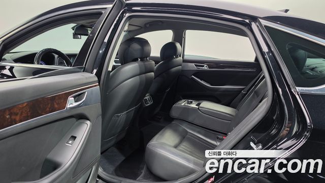 Hyundai Genesis 2016 — photo 17