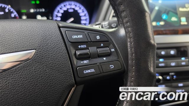 Hyundai Genesis 2016 — photo 21