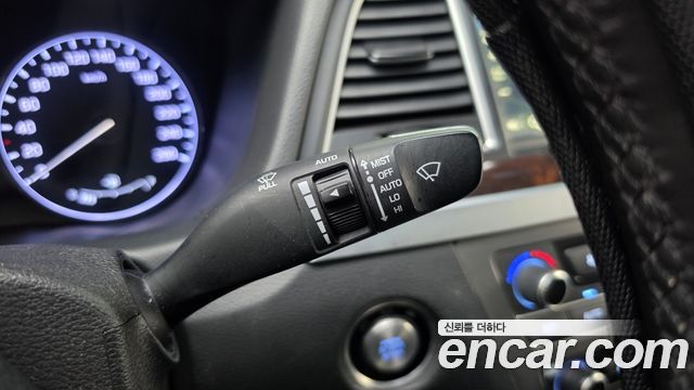 Hyundai Genesis 2016 — photo 25