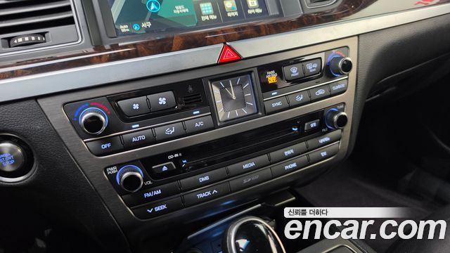 Hyundai Genesis 2016 — photo 27