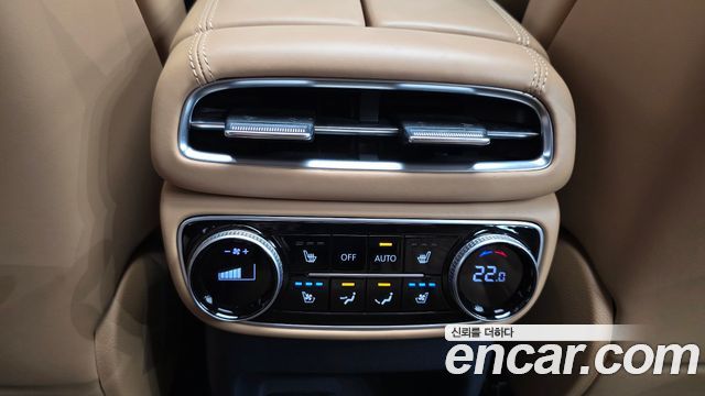 Genesis GV80 2021 — photo 18