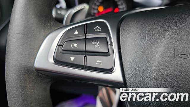 Mercedes-Benz GLC-Class 2019 — photo 33