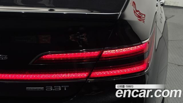 Genesis G90 2019 — photo 9