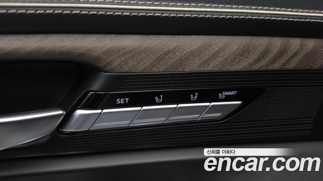 Genesis G90 2019 — photo 29