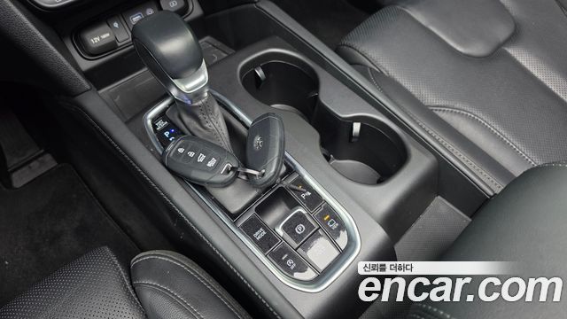Hyundai Santafe 2019 — photo 12
