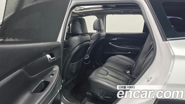 Hyundai Santafe 2019 — photo 17