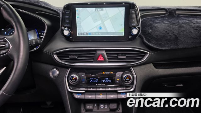 Hyundai Santafe 2019 — photo 18