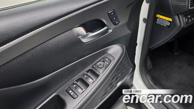 Hyundai Santafe 2019 — photo 28