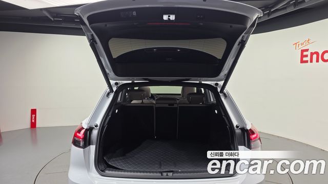 Audi Q4 e-tron 2025 — photo 26