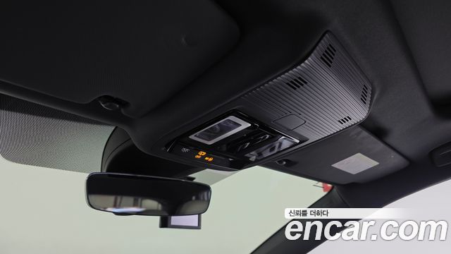 Audi Q4 e-tron 2025 — photo 27