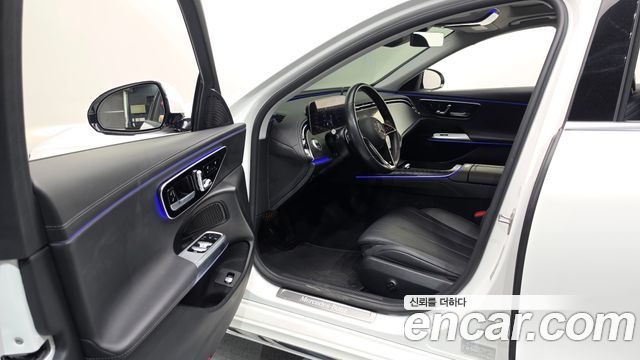 Mercedes-Benz E-Class 2024 — photo 13