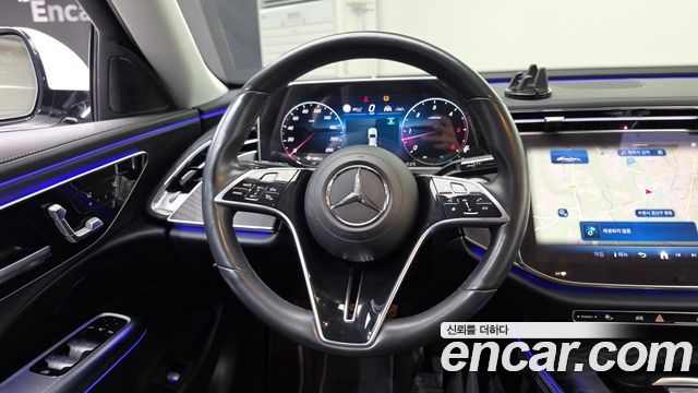 Mercedes-Benz E-Class 2024 — photo 19
