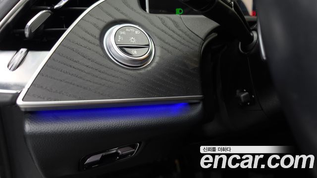Mercedes-Benz E-Class 2024 — photo 24