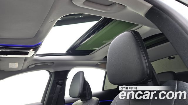 Mercedes-Benz E-Class 2024 — photo 25